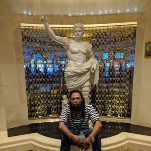 Meet your Posher, Johnnie